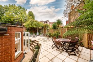Canfield Gardens South Hampstead